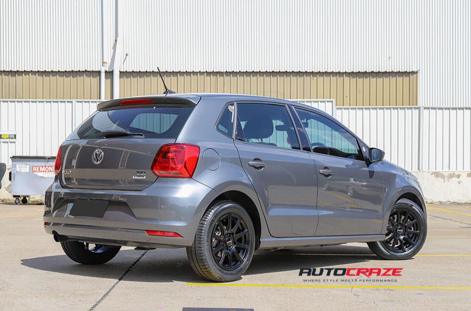 VOLKSWAGEN POLO CARBINE BLACK SUEDE